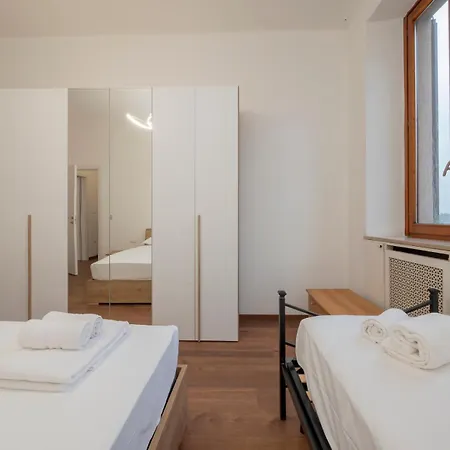 Appartement I-host - Cesarotti 2 *
