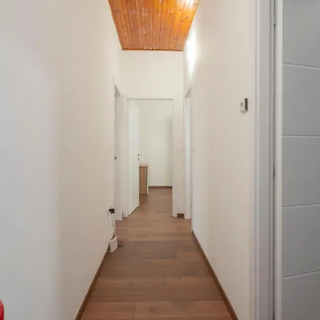 I-host - Cesarotti 2 Milan